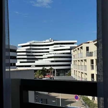 Cap D'agde De 1a 4 Personnes, A 1 Min Du Port A Pied Agde